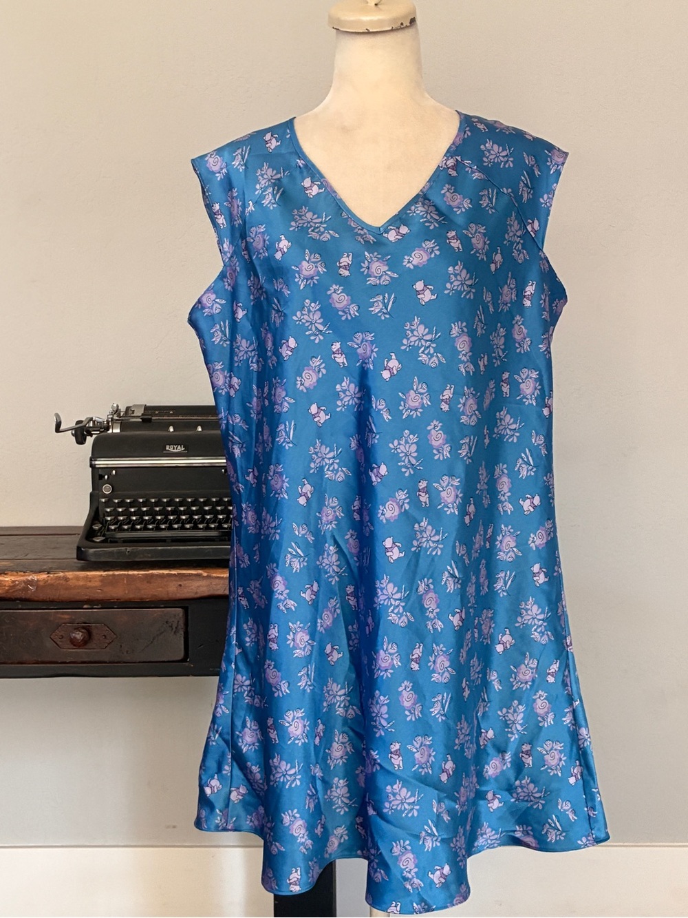 Vintage Disney Store Winnie the Pooh Satin Nightgown Slip Dress - Size Large/XL